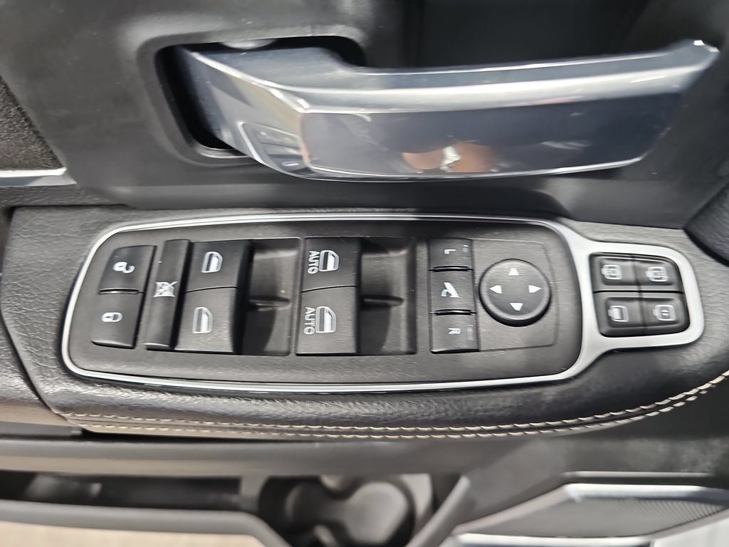 Used 2023 RAM 2500 Laramie AWD/4WD image 28