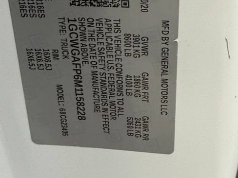 Used 2021 Chevrolet Express 2500 w/ Driver Convenience Package RWD image 33