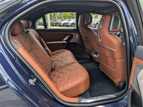 Used 2024 BMW 760i xDrive AWD/4WD image 17