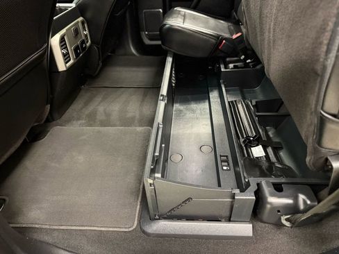 Used 2019 Ford F250 Lariat image 47