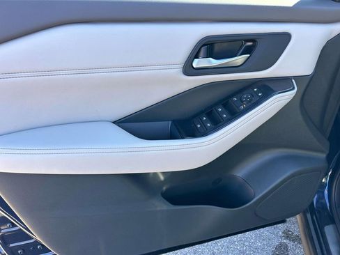 New 2026 Nissan Rogue SV AWD/4WD image 19