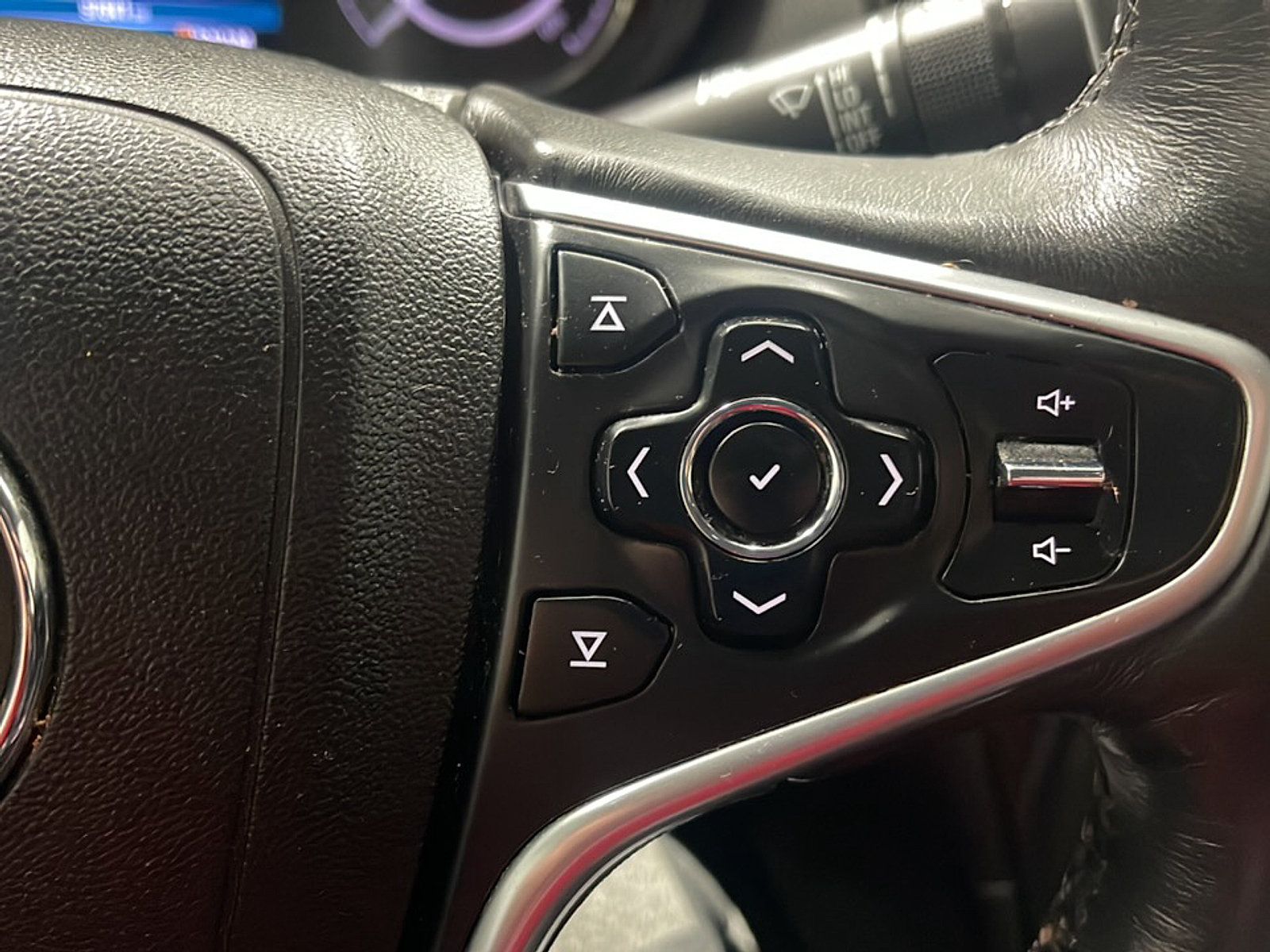 Used 2017 Buick Regal Premium FWD image 7