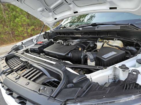 Used 2020 Chevrolet Silverado 1500 Custom w/ Custom Value Package image 10