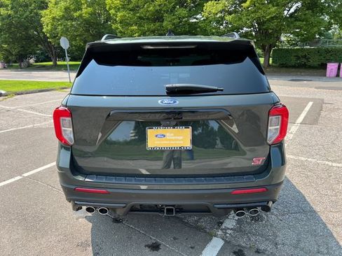 Used 2024 Ford Explorer ST w/ Equipment Group 401A AWD/4WD image 9