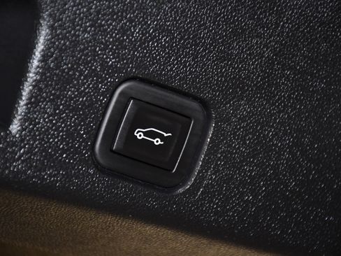 Used 2025 Chevrolet Traverse Z71 image 50