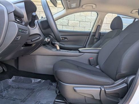 Certified 2025 Nissan Sentra S image 18