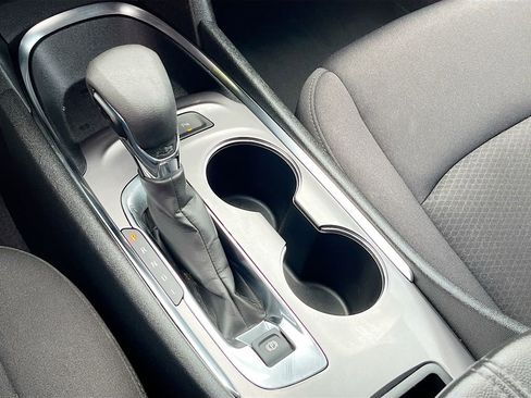 Used 2024 Chevrolet Malibu LT FWD image 17