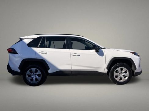 Used 2021 Toyota RAV4 LE AWD/4WD image 6