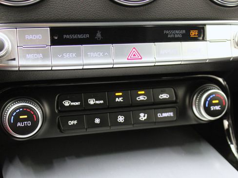 Used 2019 Kia Stinger GT image 59