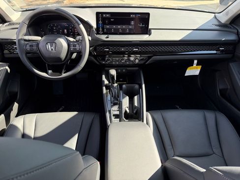 Certified 2025 Honda Accord EX-L image 17