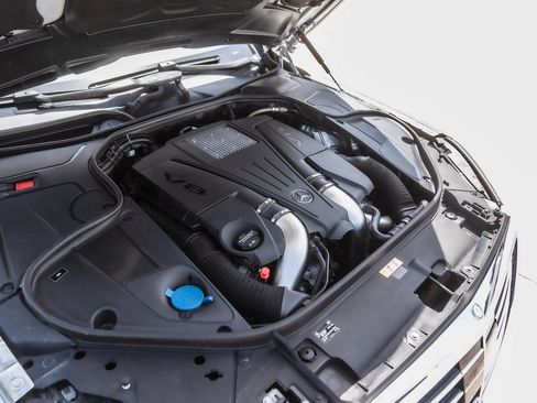 Used 2016 Mercedes-Benz S 550 Sedan image 27