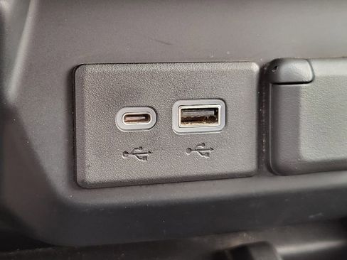 Used 2020 GMC Sierra 3500 Denali w/ Denali Ultimate Package image 36