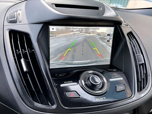 Used 2018 Ford Escape Titanium w/ Ford Safe & Smart Package image 28