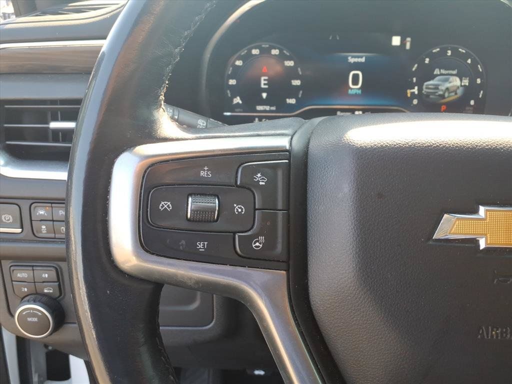 Used 2022 Chevrolet Suburban LT w/ Luxury Package AWD/4WD image 11