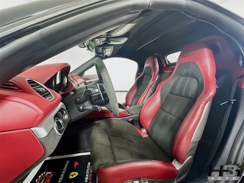 Used 2021 Porsche 718 Boxster Spyder image 16