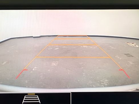 Used 2022 Chevrolet Equinox LT image 23