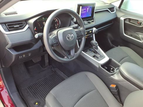 Used 2024 Toyota RAV4 LE image 6