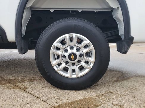 Used 2026 Chevrolet Silverado 2500 LT AWD/4WD image 8