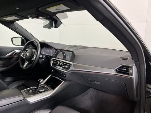 Used 2023 BMW 440i xDrive Convertible w/ Premium Package image 30