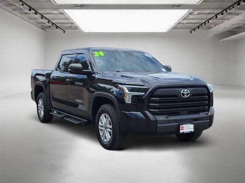 Used 2024 Toyota Tundra SR5 w/ SR5 Convenience Package AWD/4WD image 7