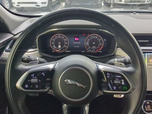 Used 2025 Jaguar F-PACE R-Dynamic S AWD/4WD image 32