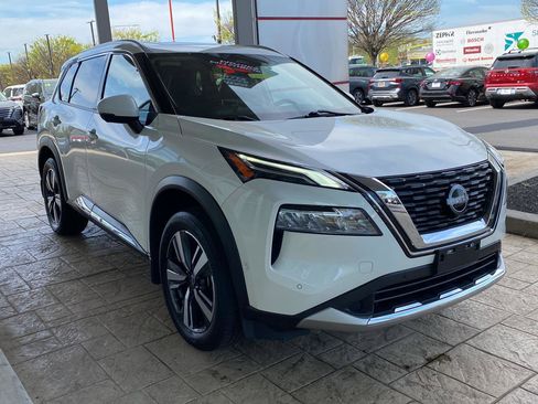 Certified 2023 Nissan Rogue Platinum w/ Platinum Premium Package AWD/4WD image 3