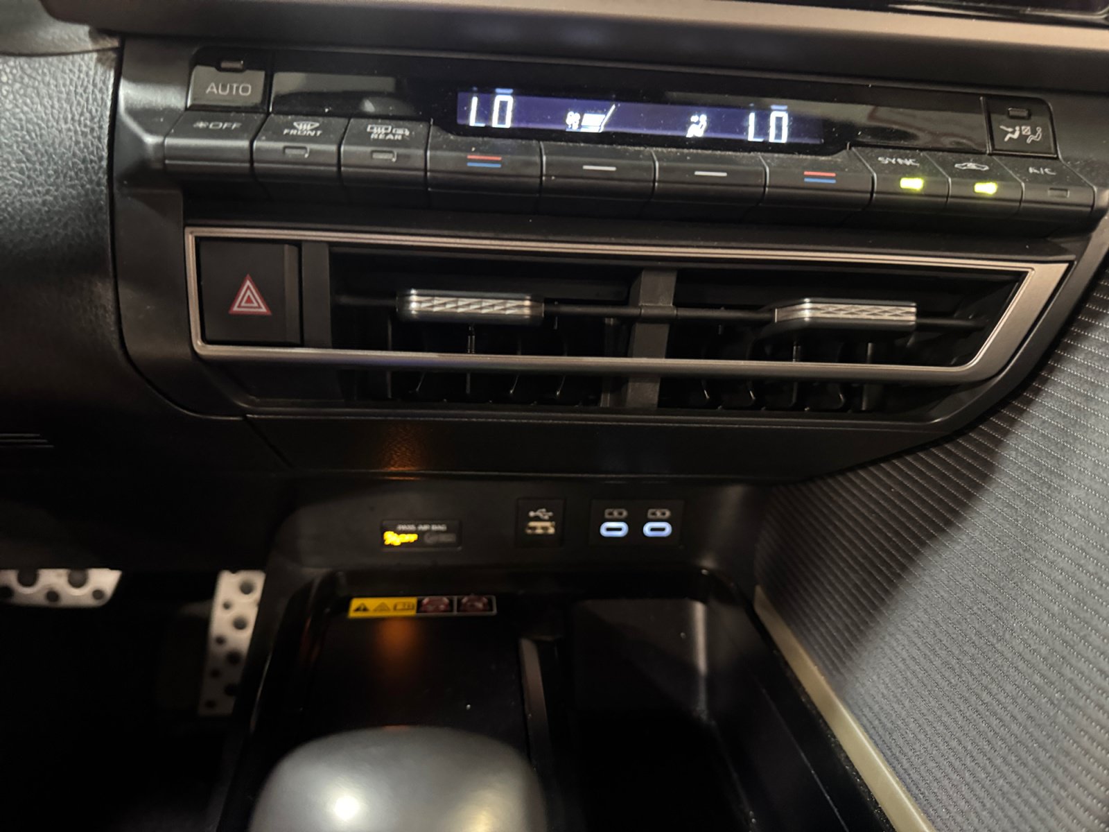 Certified 2026 Toyota Camry Hybrid w/ Convenience Package FWD image 12