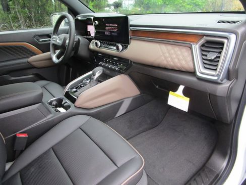 New 2026 GMC Canyon Denali AWD/4WD image 23