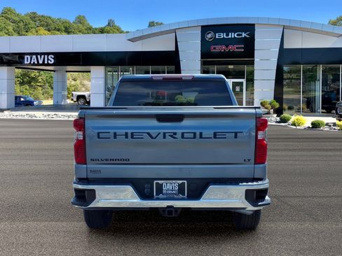 Used 2022 Chevrolet Silverado 1500 LT AWD/4WD image 5