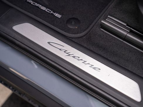 New 2026 Porsche Cayenne image 12