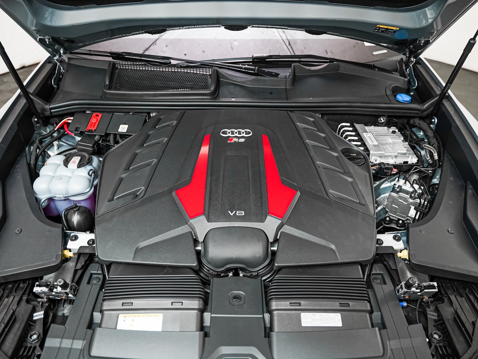 New 2026 Audi RS Q8 performance AWD/4WD image 4