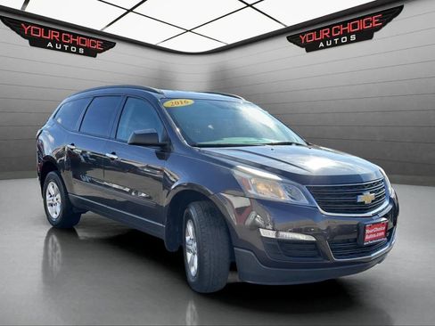 Used 2016 Chevrolet Traverse LS FWD image 11