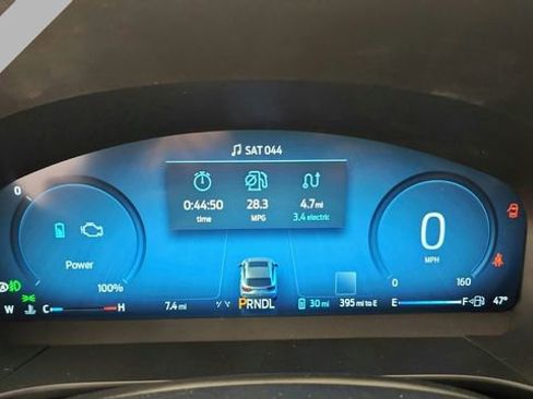 New 2026 Ford Escape SE w/ PHEV Premium Package FWD image 12