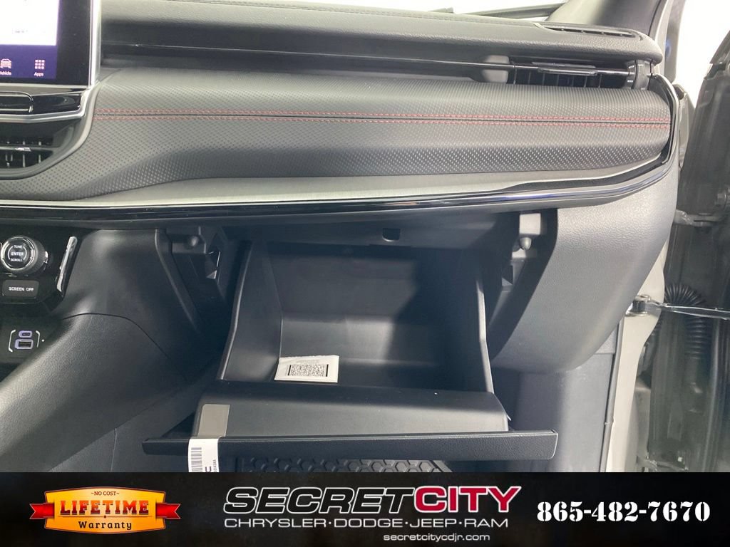 New 2026 Jeep Compass Trailhawk w/ Sun, Sound & Navigation Group AWD/4WD image 31