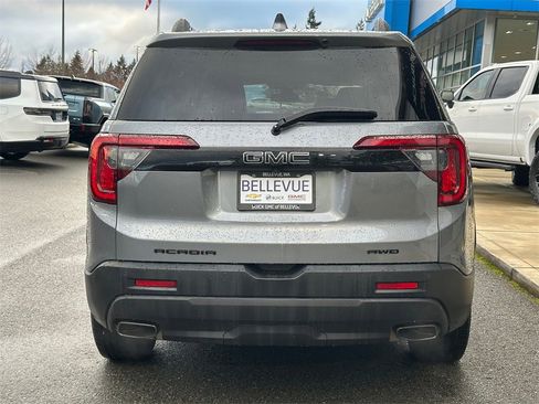 Used 2022 GMC Acadia SLT w/ Elevation Edition image 38