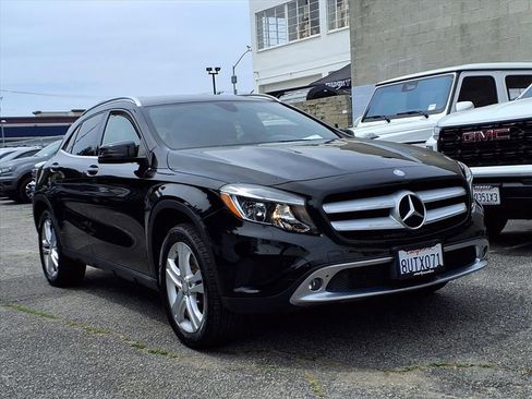 Used 2017 Mercedes-Benz GLA 250 4MATIC image 3