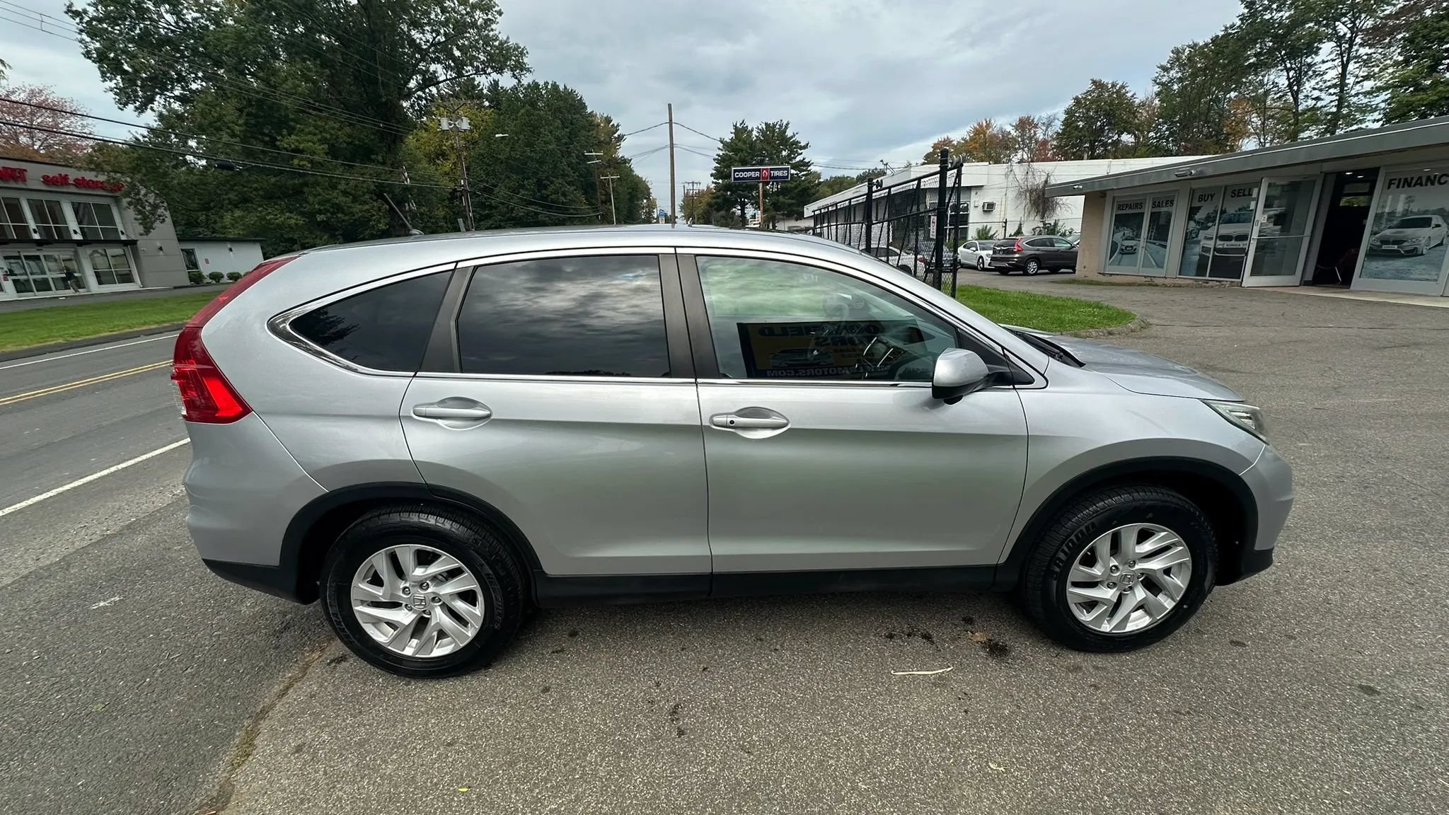 Used 2016 Honda CR-V EX image 4