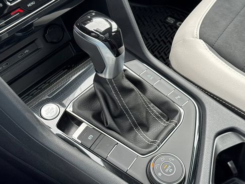 New 2026 Volkswagen Taos SE AWD/4WD image 21