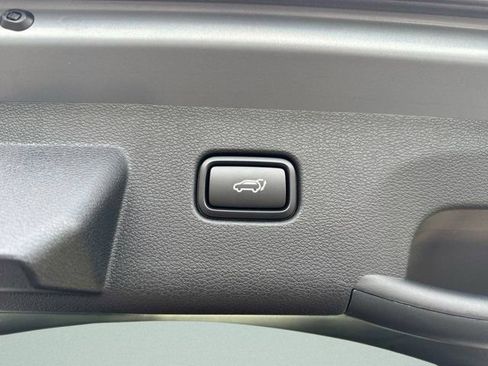 Used 2025 Kia Sportage EX w/ Premium Package AWD/4WD image 7