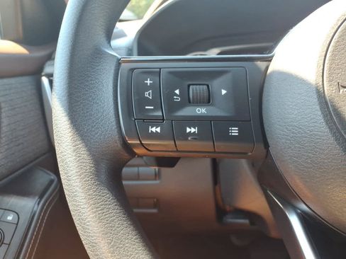 Certified 2022 Nissan Rogue SV AWD/4WD image 23