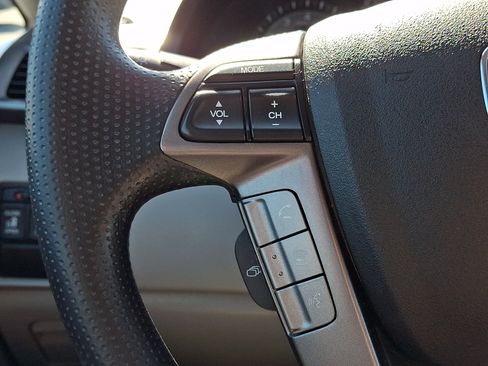 Used 2015 Honda Odyssey EX image 23