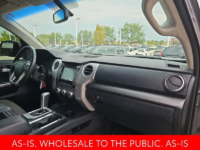 Used 2015 Toyota Tundra SR5 w/ TRD Off Road Package AWD/4WD image 33