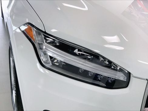 Used 2020 Volvo XC90 T5 Momentum AWD/4WD image 28