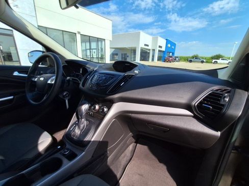 Used 2016 Ford Escape SE FWD image 14