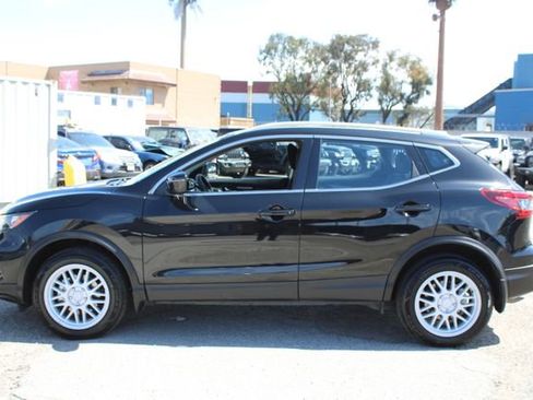 Used 2021 Nissan Rogue Sport SV image 7