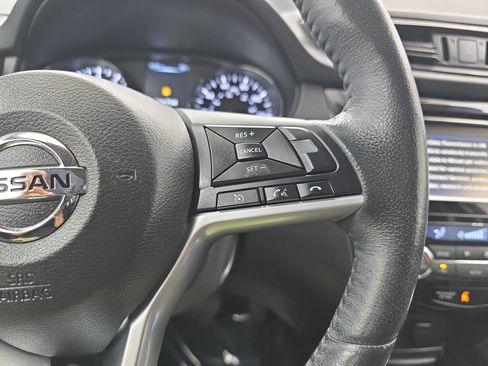 Used 2017 Nissan Rogue SL w/ SL Premium Package AWD/4WD image 15