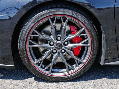 Used 2023 Chevrolet Corvette Stingray Premium Conv w/ Z51 Performance Package RWD image 20