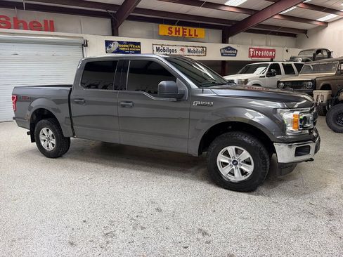 Used 2018 Ford F150 XLT AWD/4WD image 10