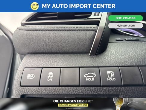 Used 2023 Toyota Camry XLE image 14