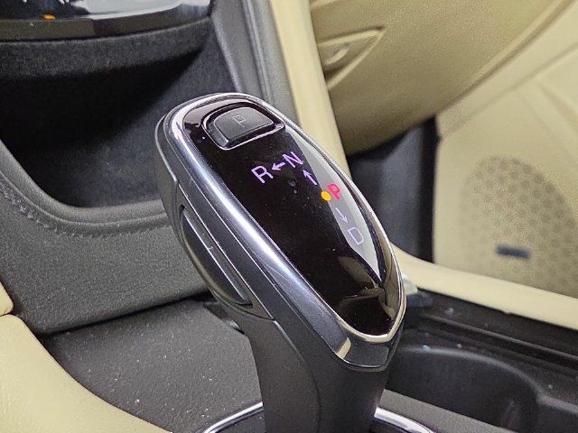 Used 2018 Cadillac XT5 Luxury w/ Driver Awareness Package FWD image 22